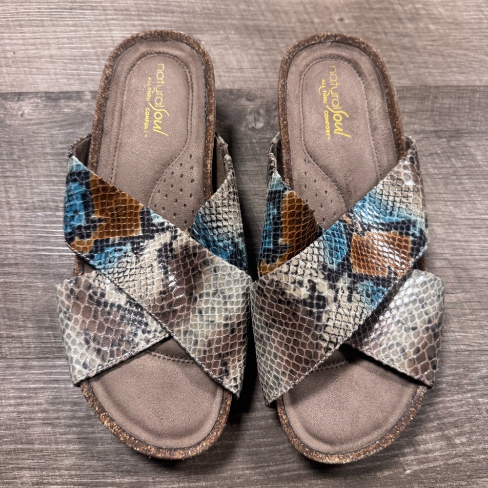 Natural Soul Comfort Sandals Size 8.5